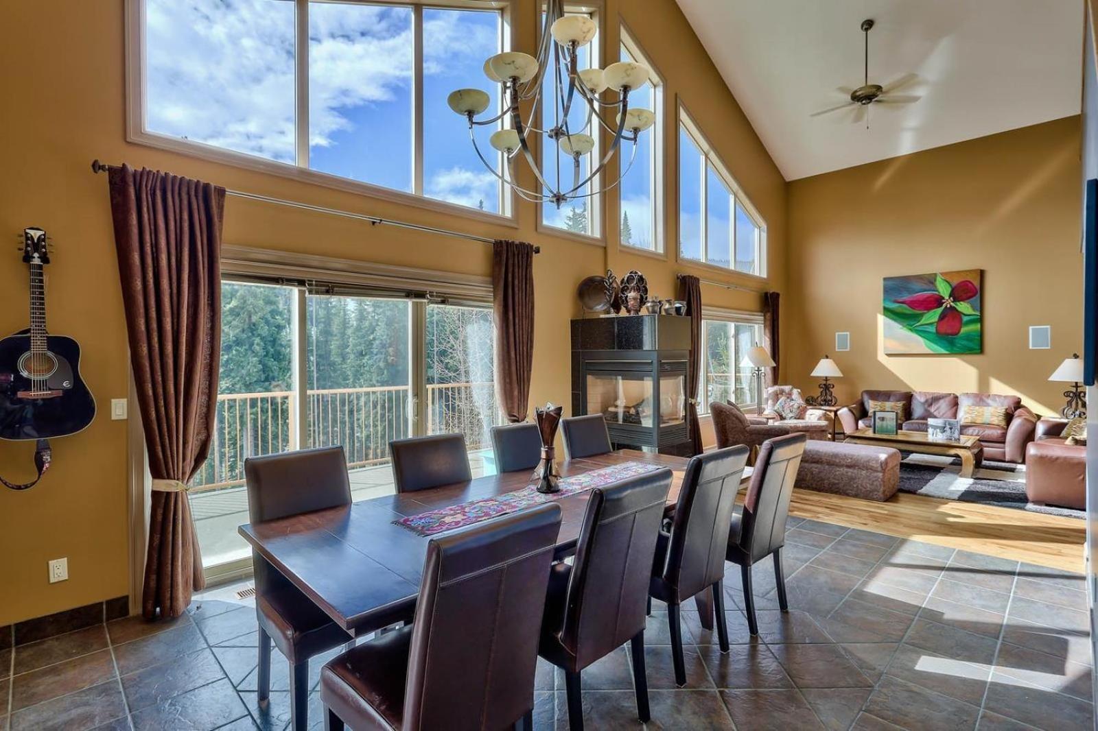 Soleil Chalet By Bear Country Sun Peaks Quarto foto